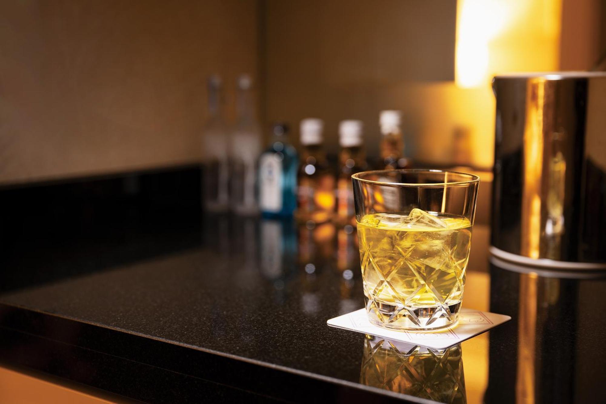 Hotel Hankyu International Осака Екстер'єр фото